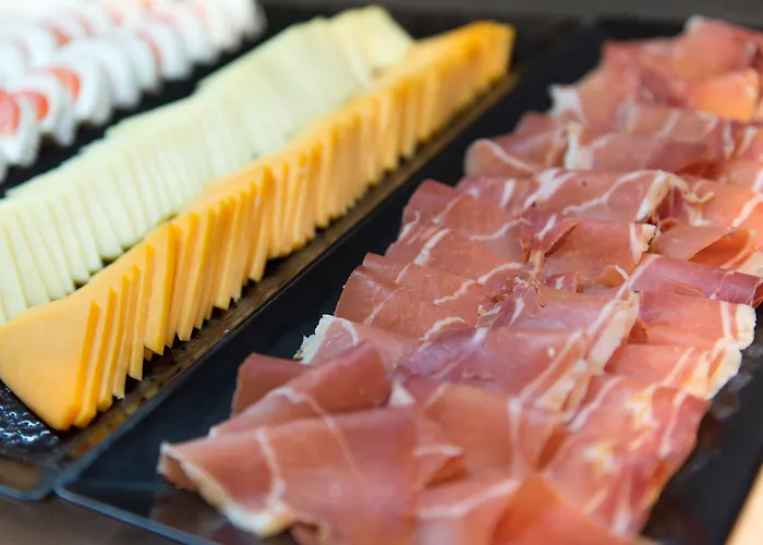 Sol - Don Marco Adults Recommended טורמולינוס